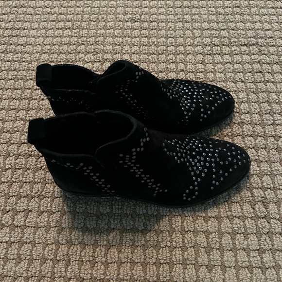 🖤 Sibicca Black Suede Boot w Silver Stud Details 🖤 - Picture 5 of 11